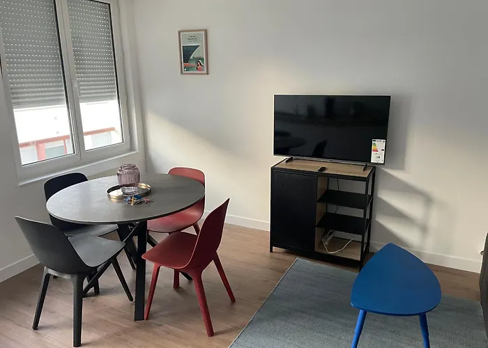 T2 - 202 - Hyper Centre - Integralement Renove - Toutes Commodites A Pied شقة