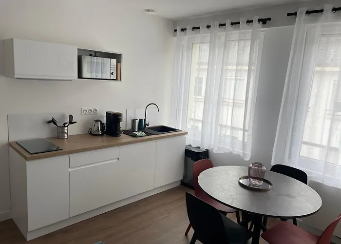 T2 - 202 - Hyper Centre - Integralement Renove - Toutes Commodites A Pied סן נזאר